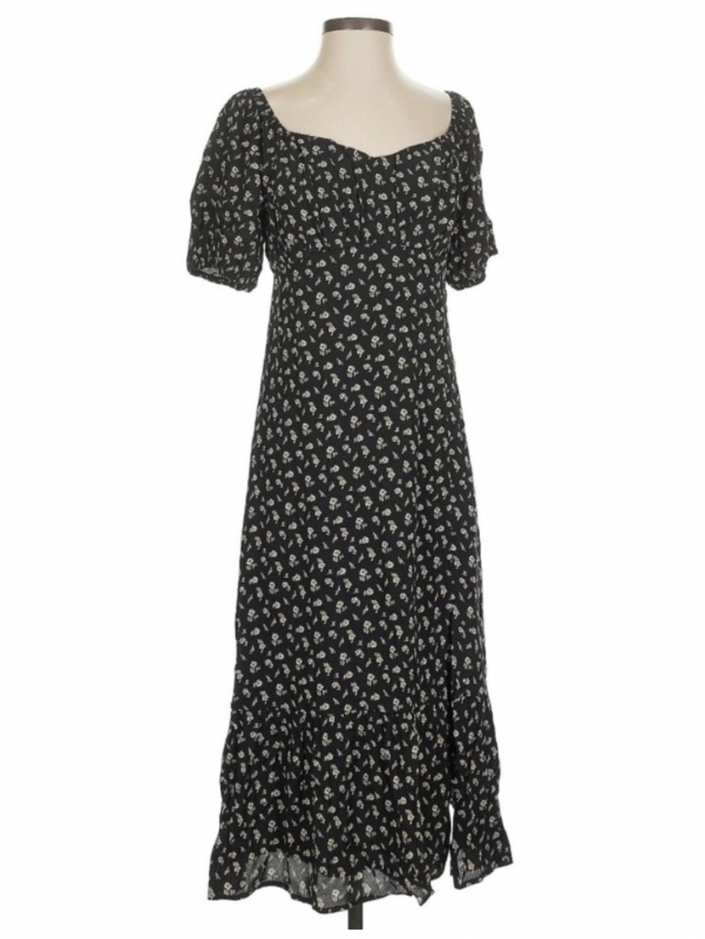 And Now This Black Cream Floral Short Puff Sleeve Sweetheart Neckline Midi Dress
